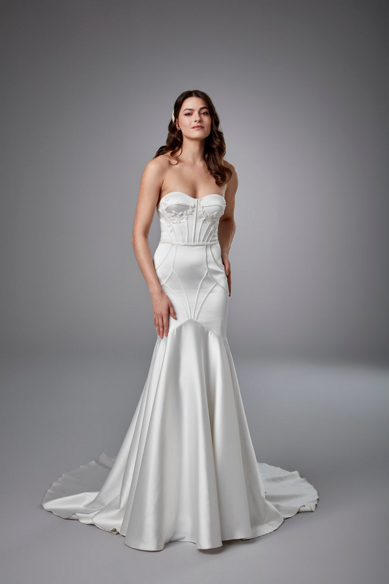 Schlichtes Brautkleid A-Linie Brautkleider lang Satingewebe Etui- elfenbeinfarbe Standesamtkleid