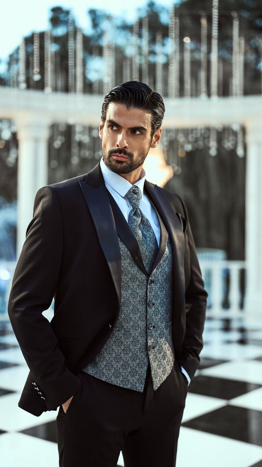 🕴 Eleganter 3-teiliger Smoking in Schwarz mit gemusterter Weste & Krawatte