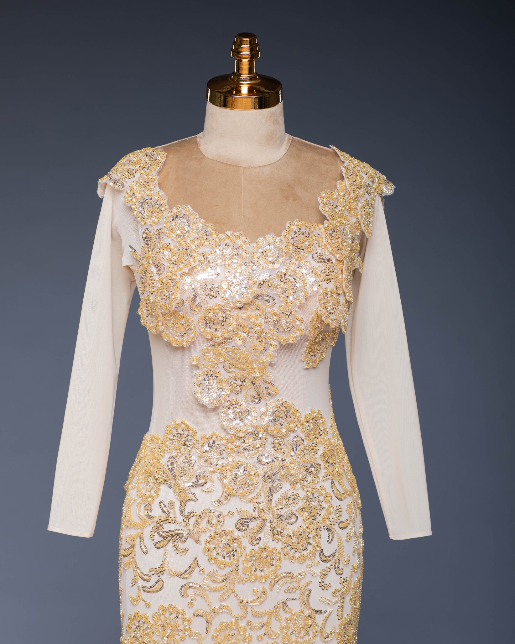 Abendkleid Gold | Elegant im Unikdesign