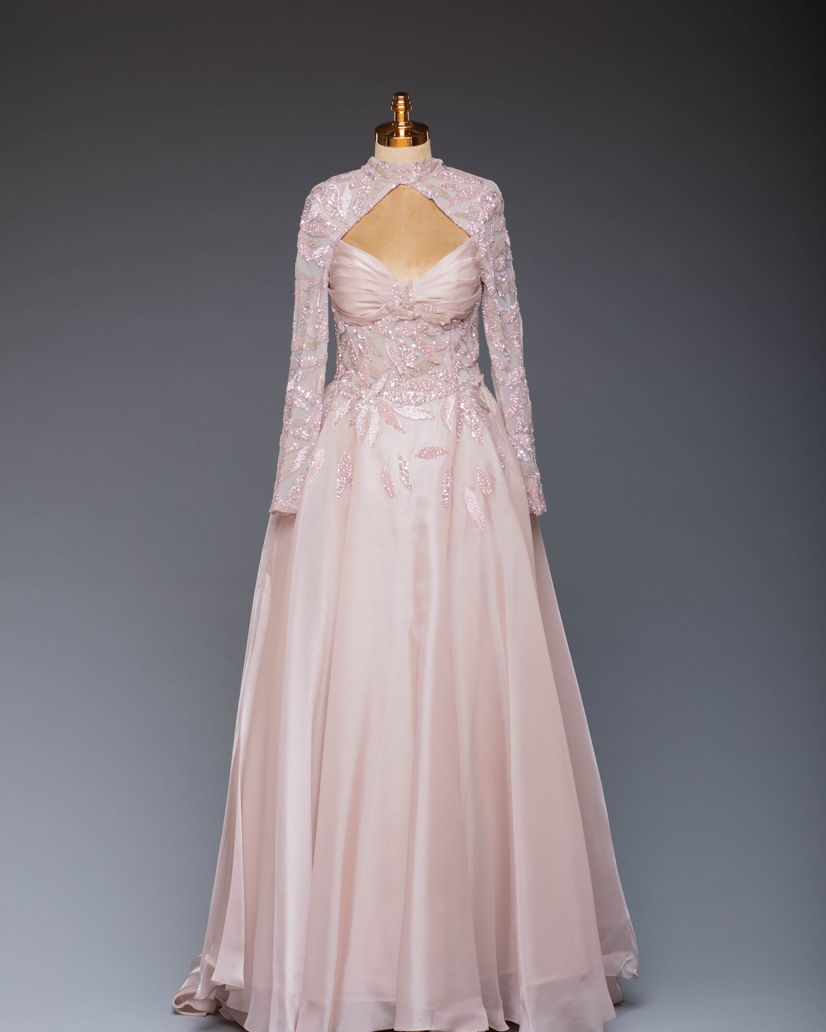 Abendkleid Pink | Luxusdesign mit langen Ärmeln
