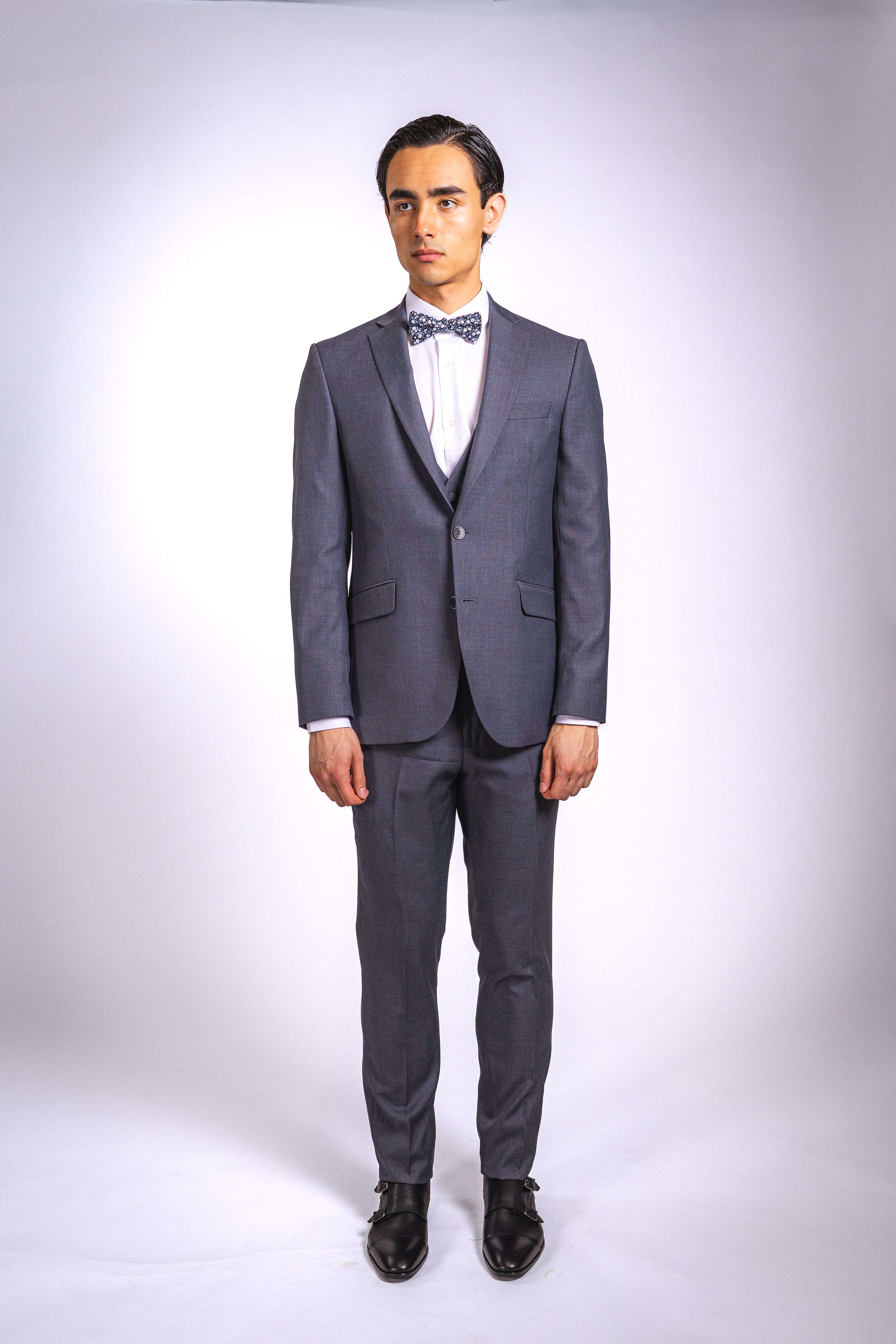 Anzug Grau | 3-teilig, Slim Fit, Fliege inklusive