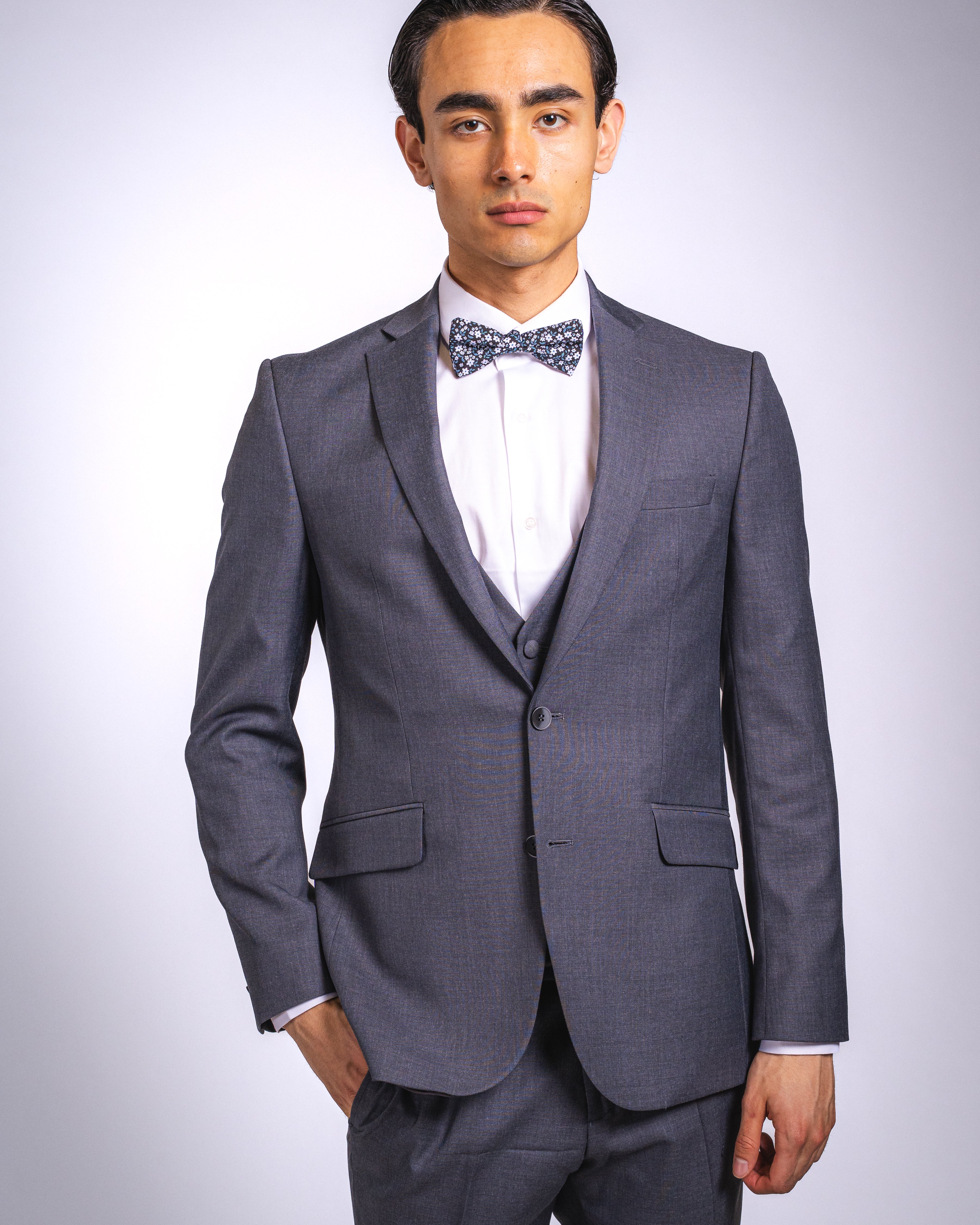 Anzug Grau | 3-teilig, Slim Fit, Fliege inklusive
