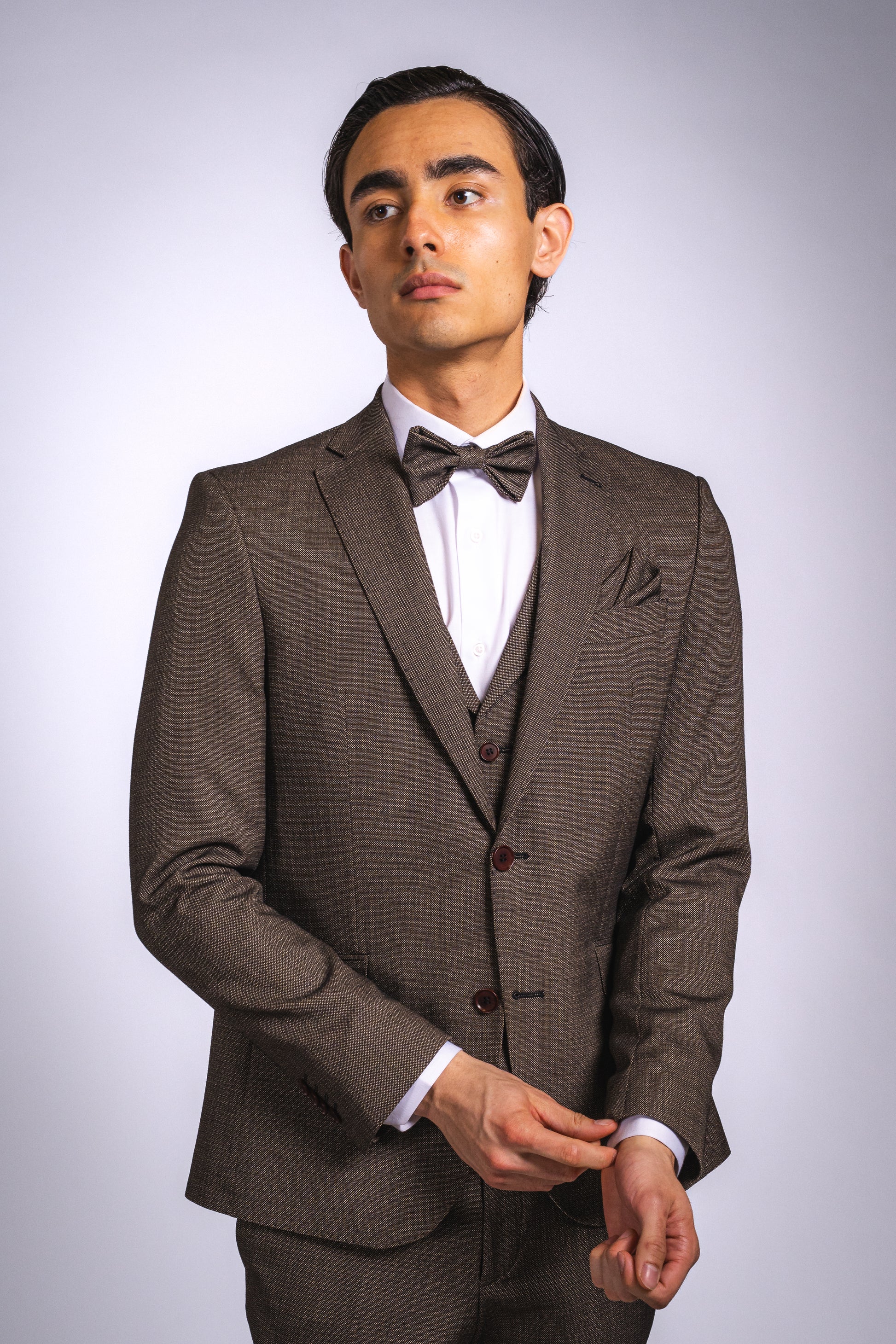 Anzug Braun | 3-teilig, Slim Fit, Fliege inklusive