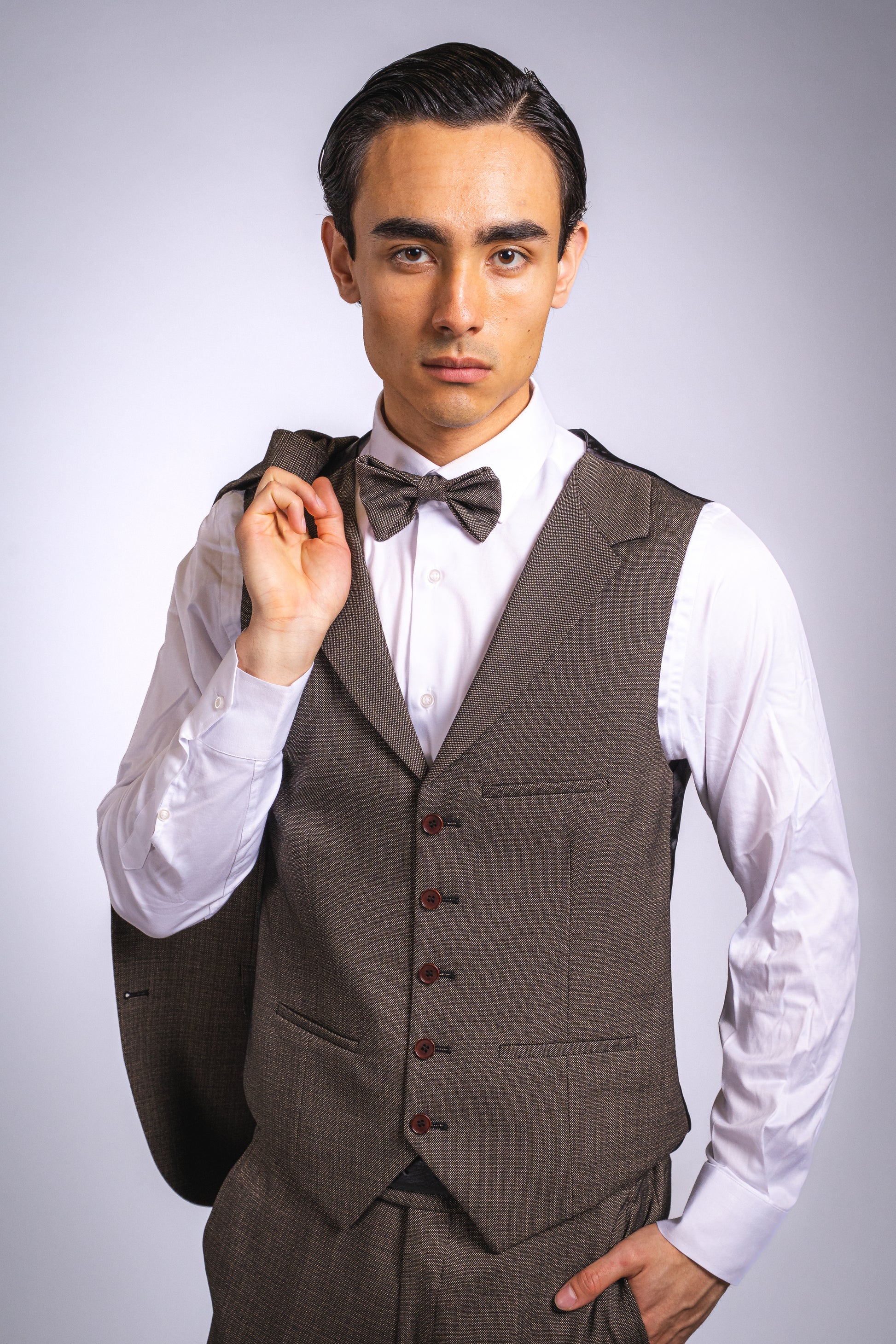 Anzug Braun | 3-teilig, Slim Fit, Fliege inklusive